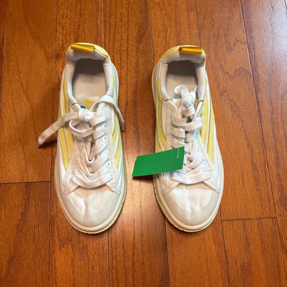 Oncept Oncept Portland Yellow and White Sneaker size 6